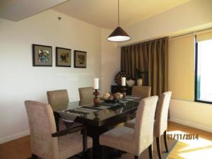 3br rockwell east dining
